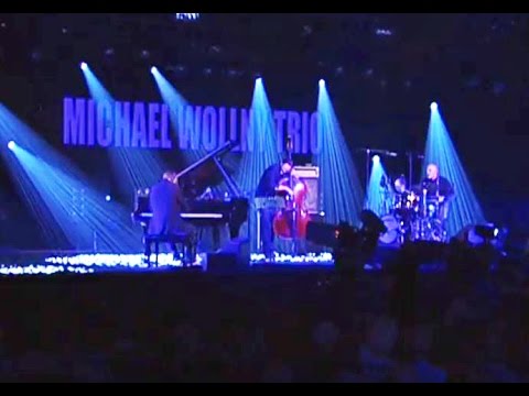 Michael Wollny Trio: Klangspuren (Live Video) / Album: Klangspuren