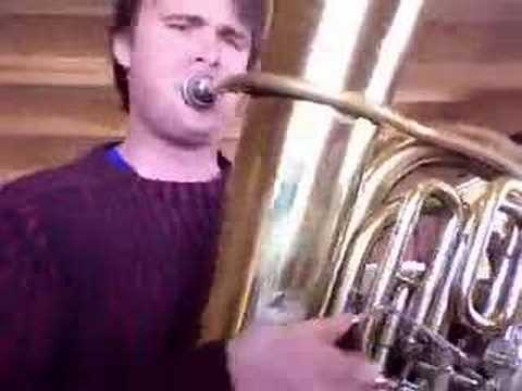Lars Andreas Haug - tuba improvisation