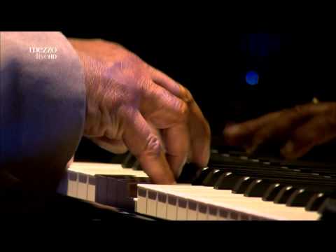 Kenny Barron &amp; Dave Holland - Pass It On